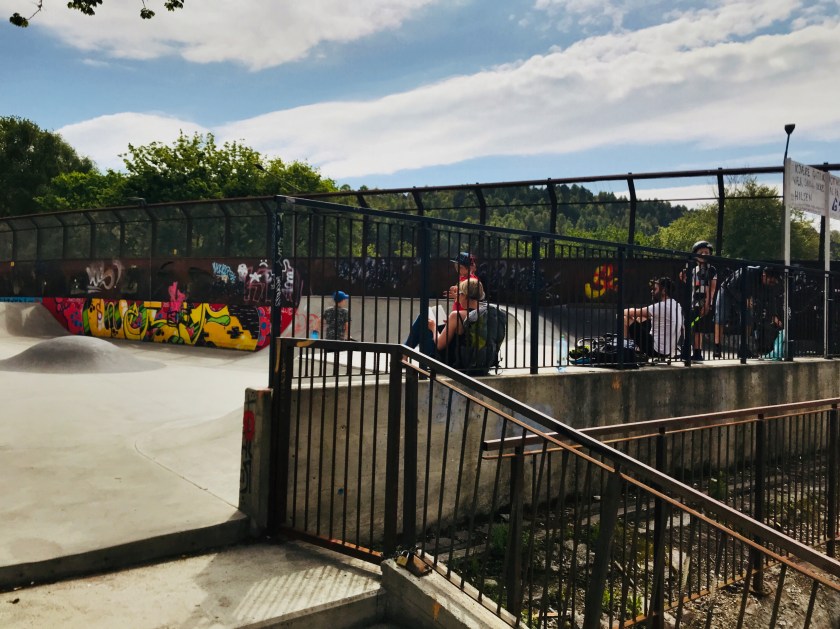 7E3C3405-D4C9-4190-9D4C-AA60891F2D6E