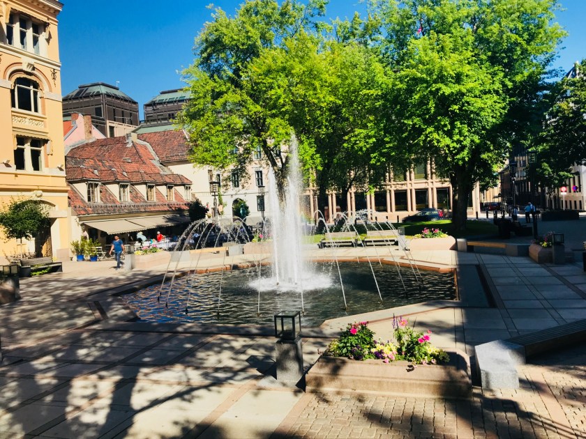 025B85C0-6AE7-4236-99EA-56FF214EF5EF