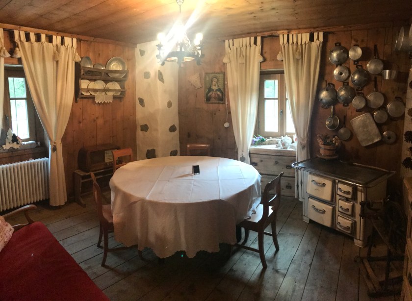 6BDA50C3-709E-4E61-901B-B85C311E155D