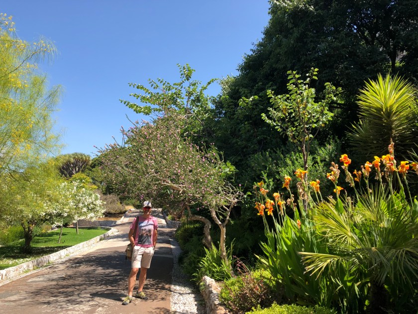 7E09B2D3-4899-4A00-A9BC-7A63AEFBCDF9