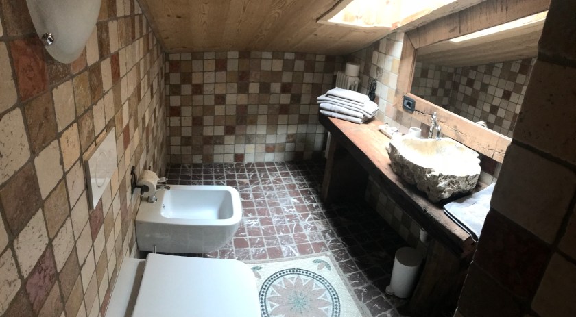 B5A0225B-8A1D-44E4-8286-BAB2AEDA92F1