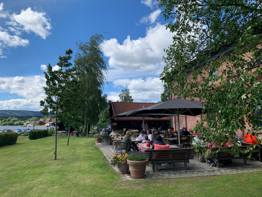 6137FF48-111D-47BE-9256-CFDFF2F5D558