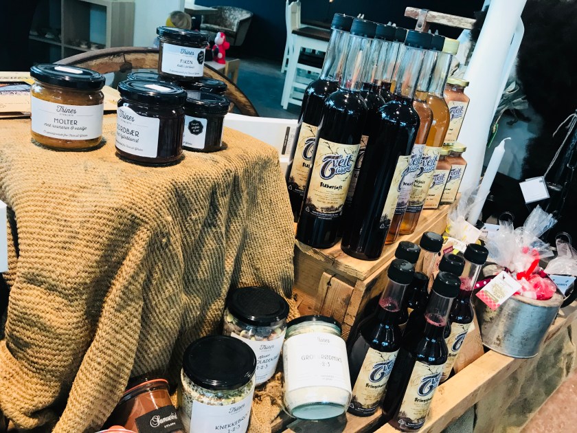 9A5FB110-21D8-456E-B89F-315221A4930E