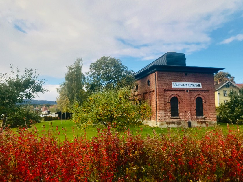 EAB20D8F-87AE-4726-89D5-67EDAF4F1498