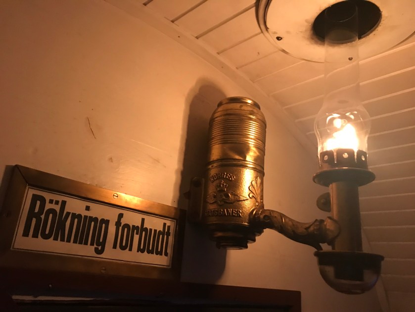 1B443054-0A2F-4CDE-A1EB-C96D400B0581