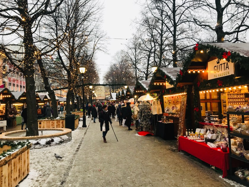 2553AA7D-993F-433C-8F0B-FFEBA1DE5777