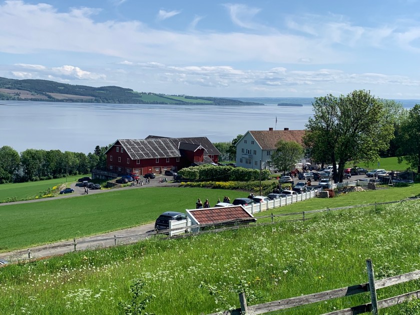 99C6AA63-3CE1-4CF3-8149-384CEF10F346