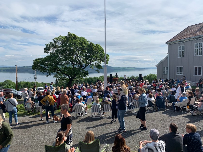 CC35E06F-1D49-41F4-96B7-E87CC83244D7