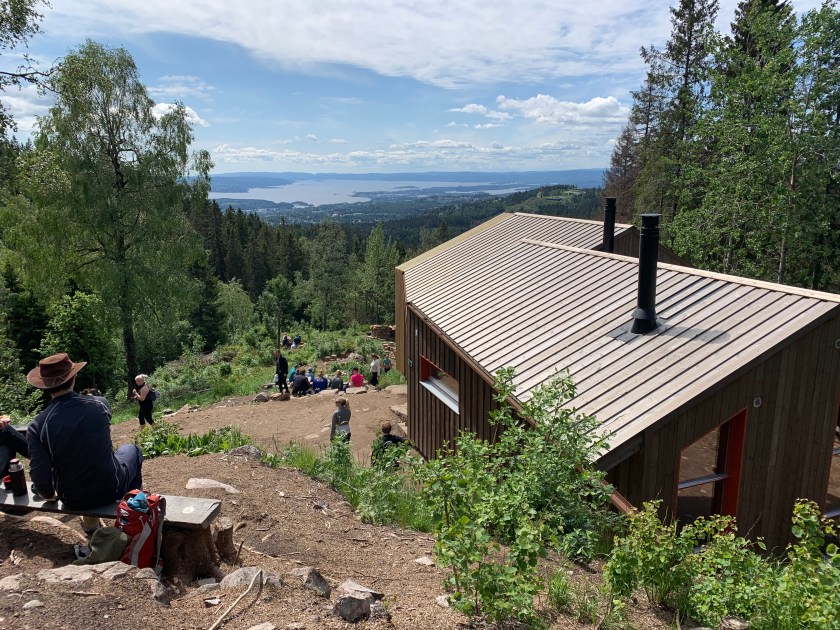 F04D06D5-F1F2-4B37-940A-223408A34D6D