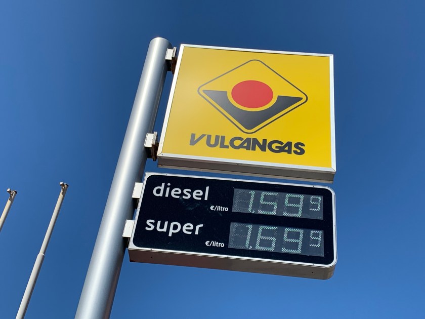 0235B87A-2801-4E5A-B192-C1B278694260