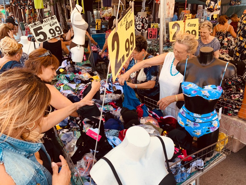 6EFAD75F-0A77-4AC9-9B0A-9A38366B0A5F