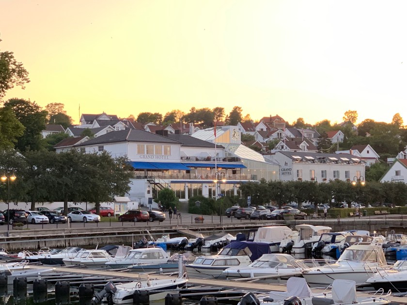 9DC36622-6473-409D-A28D-EDA7564E5E82