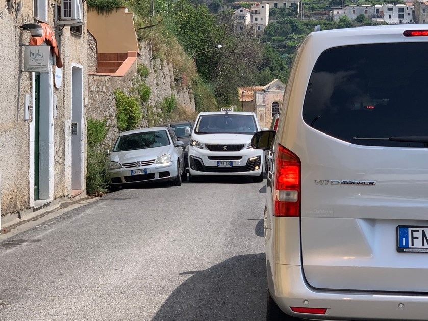 B5850A42-0878-4C2D-8132-1A1E50600192