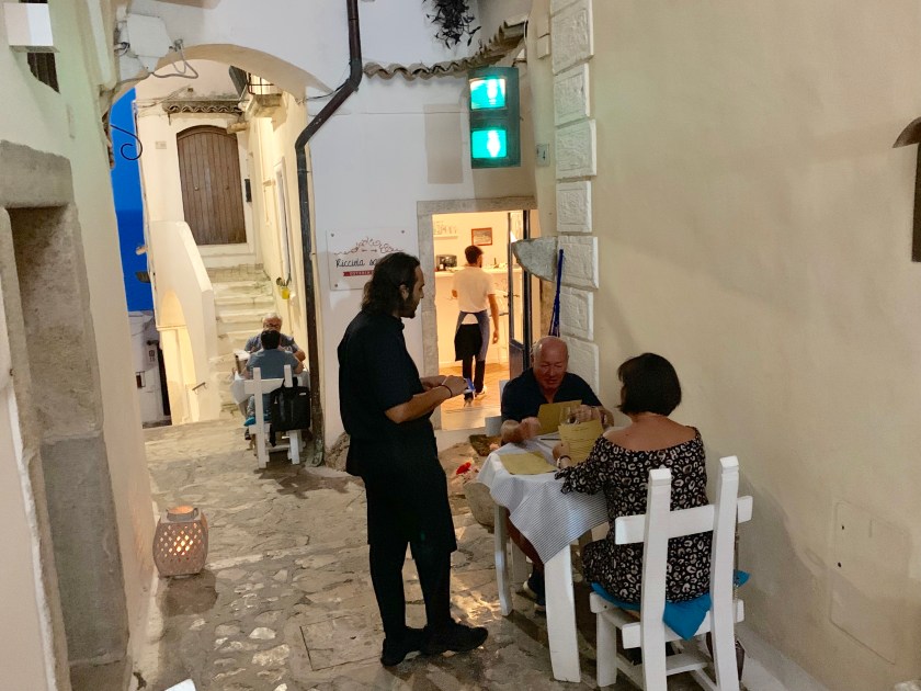 D4ABD352-8EEC-40CA-B154-A677D0130F77