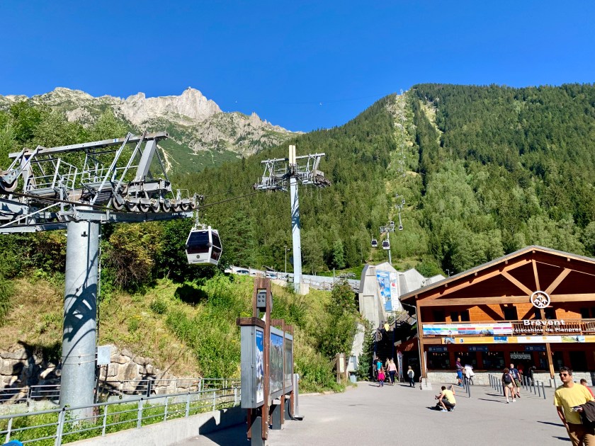 C2351263-2786-40B5-AAFA-7FFF2D88EB18