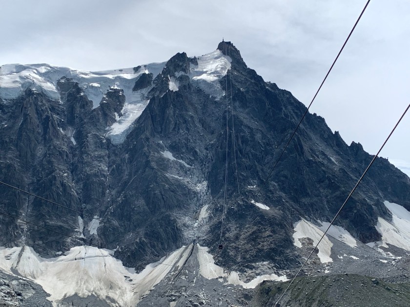 FE604012-708D-450D-B643-E62B9E9B2D9A